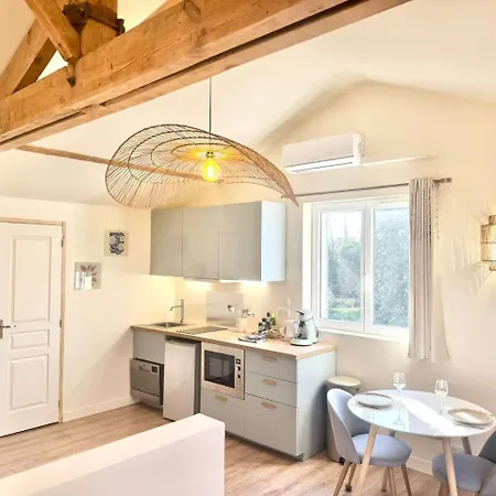 Aux Portes De La Plage, Entièrement Rénovés, Climatisation, Wifi, Parking Gratuit, Linge De Maison Fournit, Ménage En Fin De Compris Mimizan