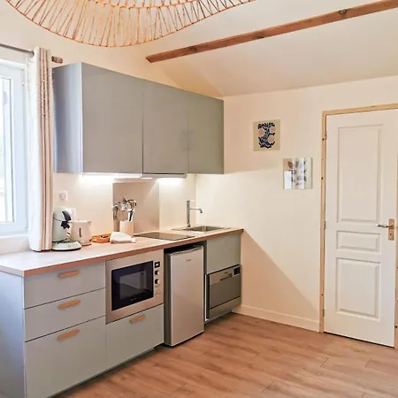 Aux portes de la plage, entièrement rénovés, CLIMATISATION, wifi, Parking gratuit, linge de maison fournit, ménage en fin de séjour compris Appartamento Mimizan