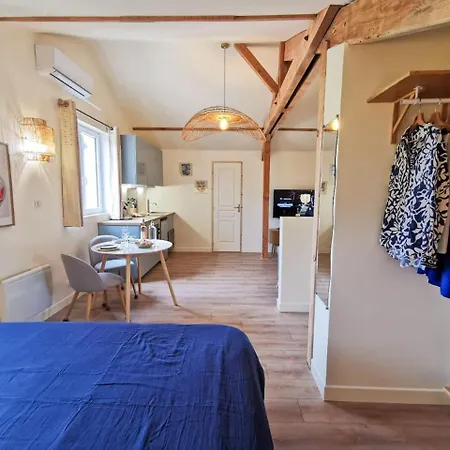Aux Portes De La Plage, Entièrement Rénovés, Climatisation, Wifi, Parking Gratuit, Linge De Maison Fournit, Ménage En Fin De Compris *