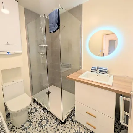 Aux Portes De La Plage, Entièrement Rénovés, Climatisation, Wifi, Parking Gratuit, Linge De Maison Fournit, Ménage En Fin De Compris Mimizan