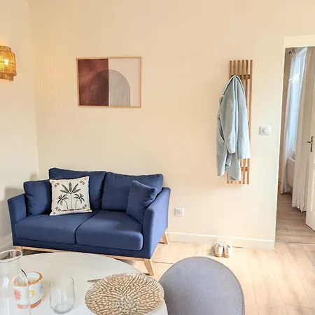 Aux Portes De La Plage, Entièrement Rénovés, Climatisation, Wifi, Parking Gratuit, Linge De Maison Fournit, Ménage En Fin De Compris Appartamento