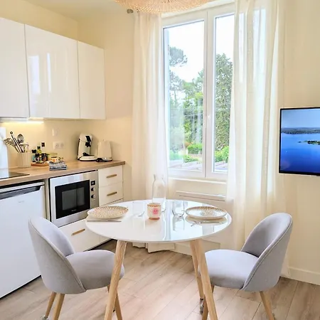 Aux Portes De La Plage, Entièrement Rénovés, Climatisation, Wifi, Parking Gratuit, Linge De Maison Fournit, Ménage En Fin De Compris * Mimizan